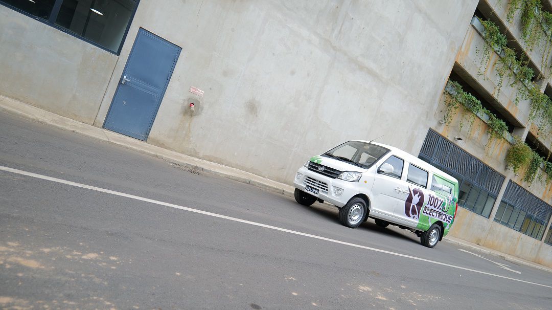 Keyton EV 11 places 42KW